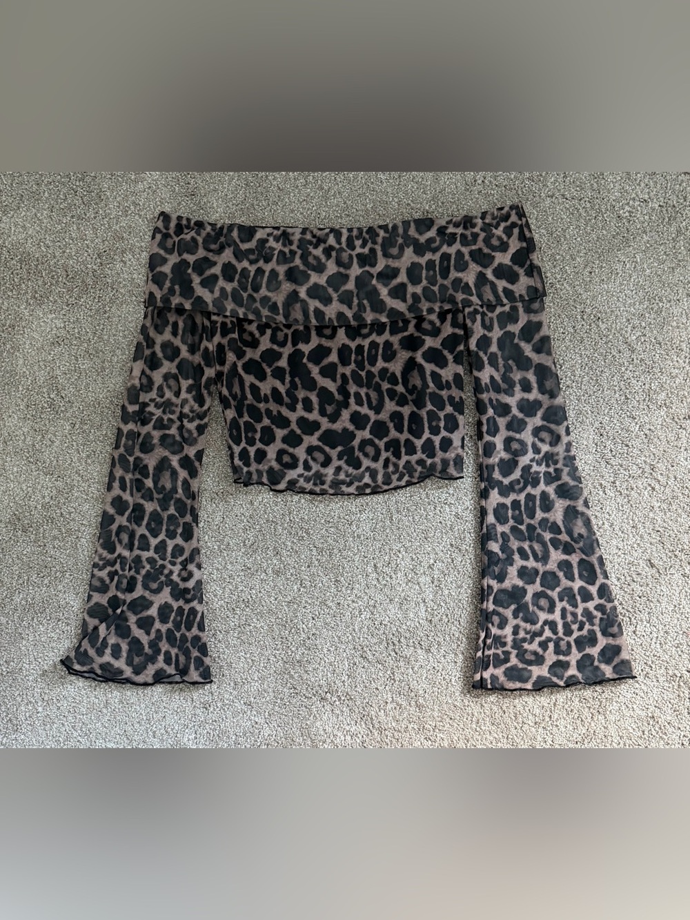 Shein Leopard Print Bell Sleeve Crop Top